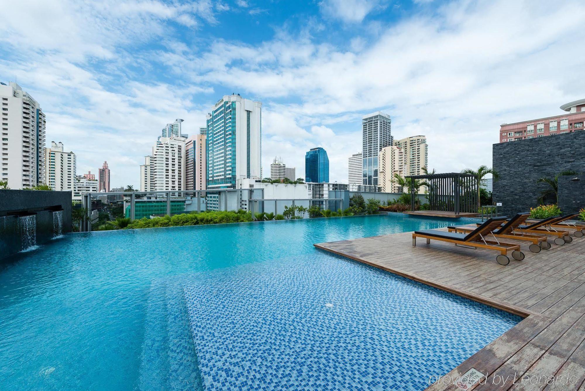 Radisson Blu Plaza Bangkok Hotel Exterior photo